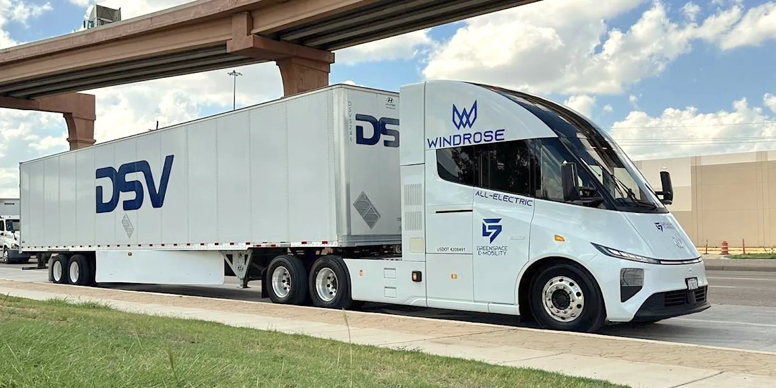 Windrose says 10 of its electric semi trucks are coming to Texas’ I-35 corridor - COWIN industry news