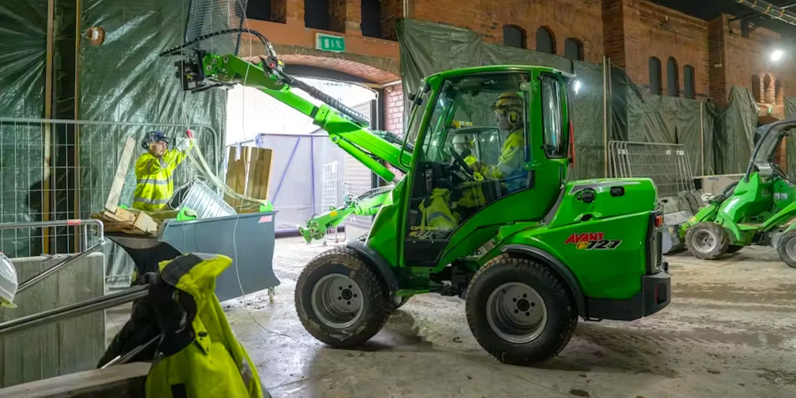 E-quipment highlight: Avant Tecno e727 electric wheel loader - COWIN industry news